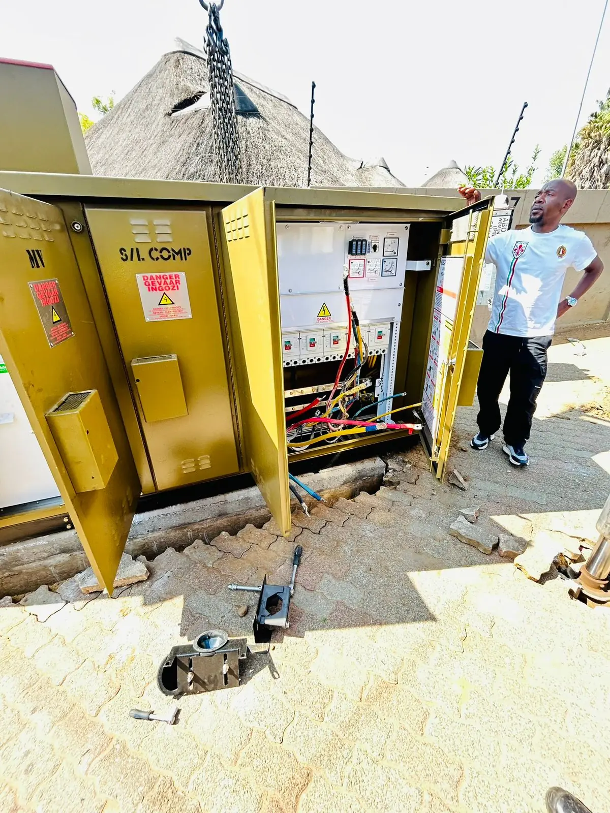 Cablenet Electrical field team completing an electrical installation